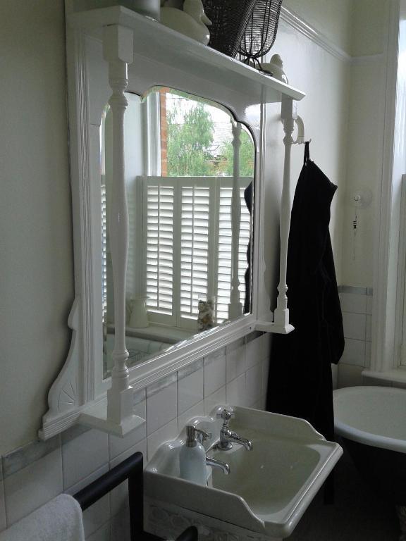 Cornerstones Guest House Sale Rum bild