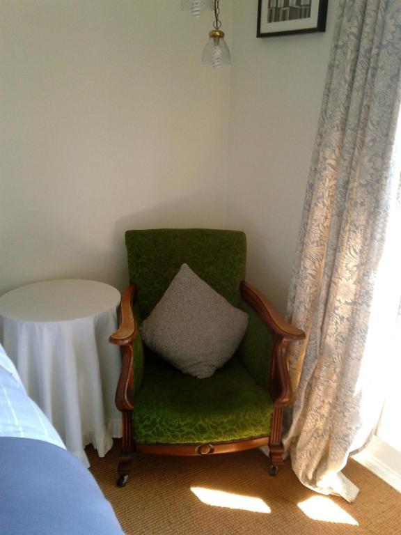 Cornerstones Guest House Sale Rum bild